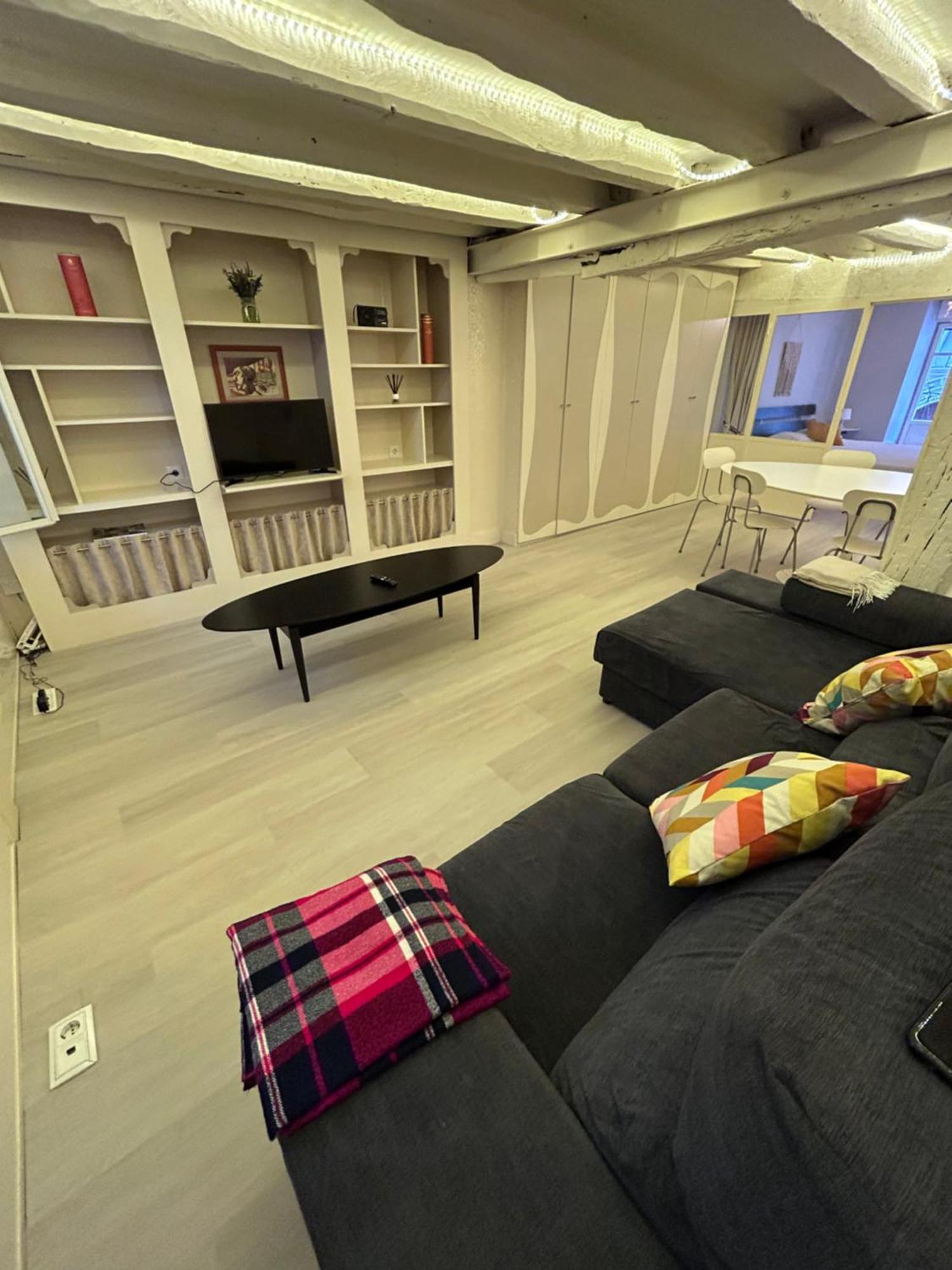 Estrella Apartment Bilbao Bagian luar foto
